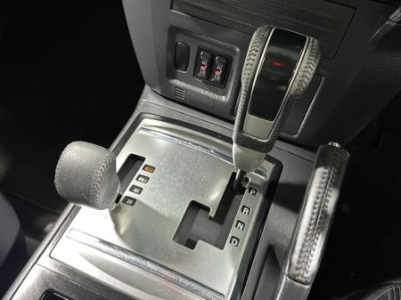 2017 Mitsubishi Pajero 3.2 DiD LWB 2 Seater N1 Commercial €27,500 thumbnail