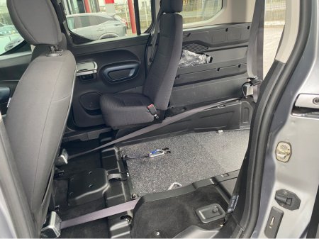 2023 Peugeot Rifter Wheelchair Accessible SWB manual €23,500 thumbnail