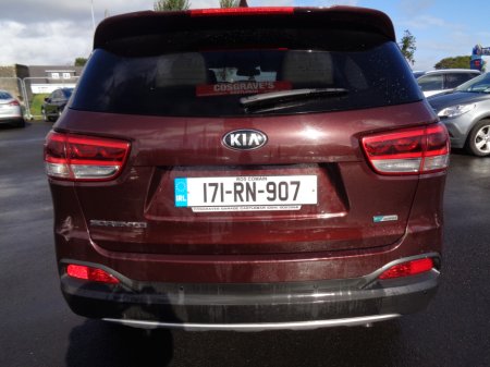 2017 Kia Sorento 7 SEATER Platinum 4X2 5DR €21,900