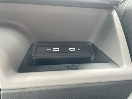 2025 Volkswagen ID.Buzz  €66,975 thumbnail