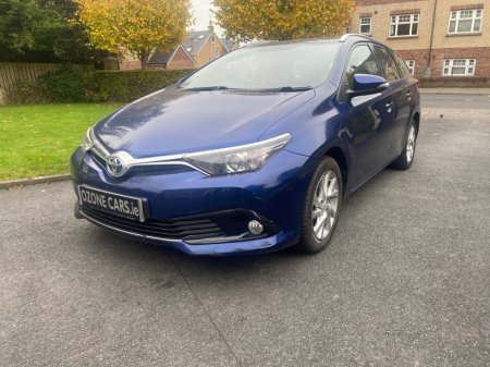 2015 Toyota Auris BUSINESS EDITION D- D-4D TOURING SPORTS €7,850