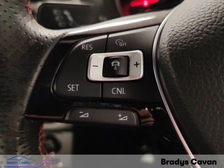 2017 Volkswagen Polo T-Cross thumbnail