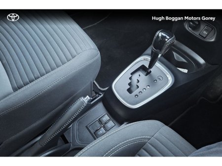 2018 Toyota Yaris 1.5 VVT-I CVT DESIGN 5DR AUTO €17,950 thumbnail