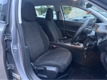 2020 Peugeot 308 ACCESS 1.2 110 6.3 4DR €15,000 thumbnail