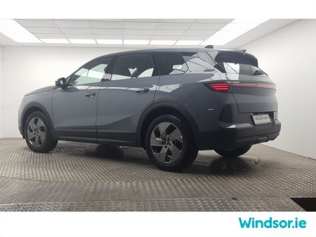 2025 Opel Grandland Elegance 1.2 MHEV (Tech Pack) thumbnail