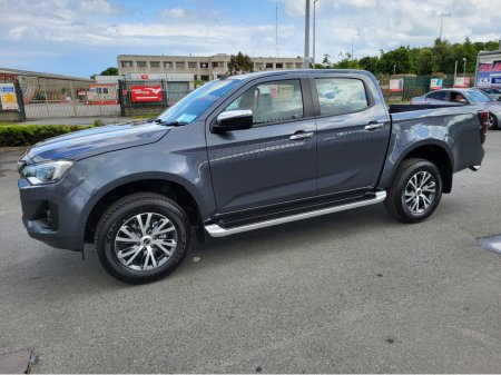 2026 Isuzu D-MAX (5yr warranty) 1.9 Turbo diesel double cab 001679 €45,999 thumbnail