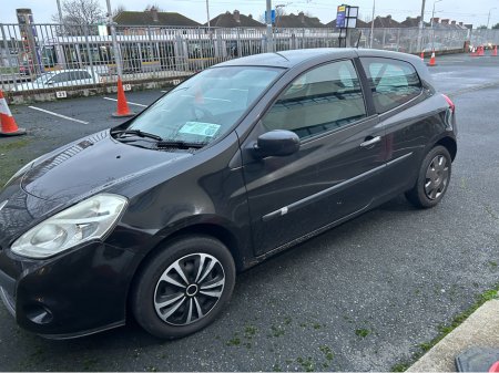 2010 Renault Clio 3 1.2 ONLY  47000KLMS///IRISH CAR WITH BRAND NEW NCT 9/2026 LOW TAX 280///TAXED OCT 2026///GREAT STARTER CAR OR TOWN RUNABOUT €4,500