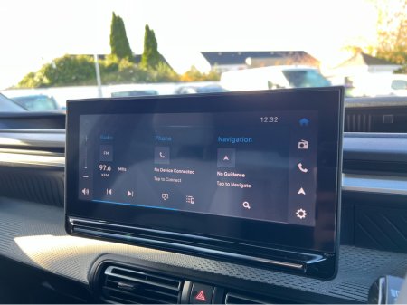 2026 Citroen C3 eMax BEV 320 44kWh 113HP €27,800 thumbnail