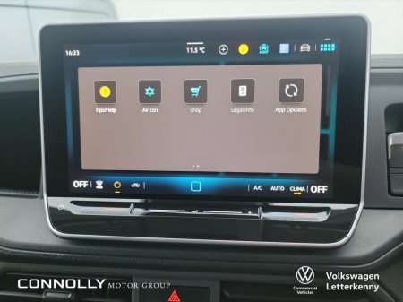 2026 Volkswagen Crafter CR35 Panel van Highline MWB 177 HP 2.0 TDI 8sp Automatic FWD €48,740 thumbnail