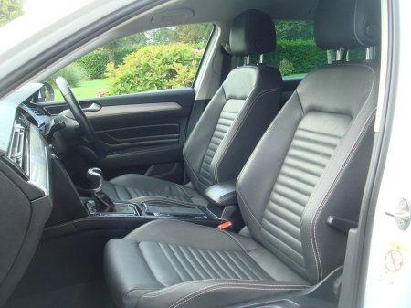 2022 Volkswagen Passat Estate SEL 2.0 TDI 150 BHP Evo SCR €200 Road Tax NCT 2/28 *** Your's from as little as €107 per week *** SALE *** SALE *** SALE *** €23,999 thumbnail