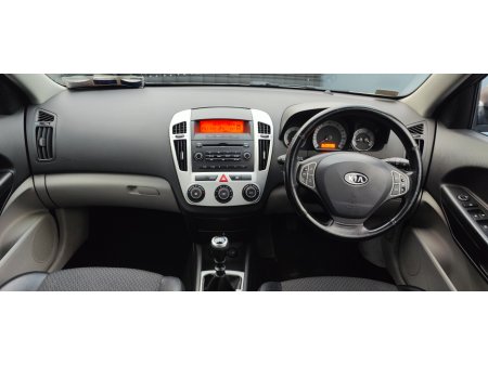 2007 Kia Ceed 1.4 EX 5DR €1,650