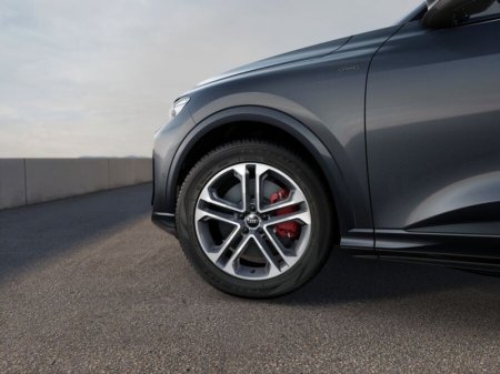 2026 Audi Q5 SPORTBACK 50TFSI E-HYBRID COMPETITION QUATTRO AUTOMATIC €84,724 thumbnail