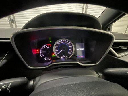 2020 Toyota Corolla 1.8 Hybrid Luna Sport Hatchback €18,995 thumbnail