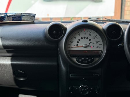 2010 MINI Countryman 1.6 COOPER D €5,350 thumbnail