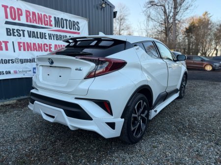 2018 Toyota C-HR 1.8 HYBRID SPORT €18,500 thumbnail