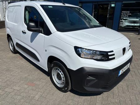 2025 Peugeot Partner  €32,850
