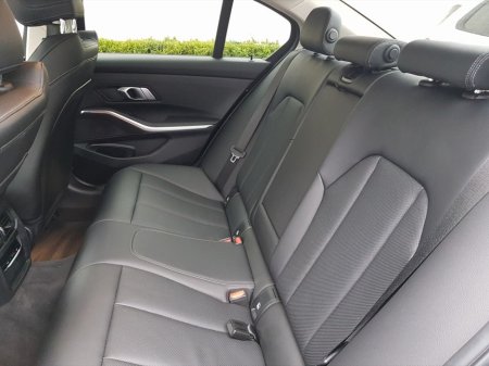 2022 BMW 3 Series 318d SE €39,995 thumbnail