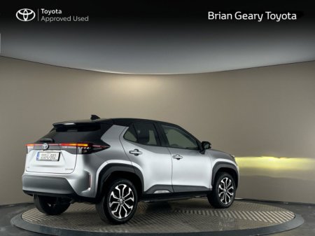 2023 Toyota Yaris Cross HYBRID LUNA SPORT €27,950