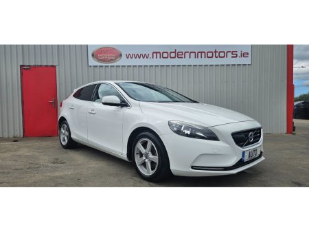 2015 Volvo V40 automatic se 1.6 t4 petrol €10,250