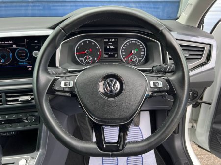 2018 Volkswagen Polo HIGHLINE 1.0 TSI AUTO // FULL SERVICE HISTORY // APPLE CARPLAY/ANDROID AUTO // ADAPTIVE CRUISE CONTROL €16,495