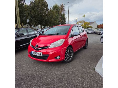 2013 Toyota Yaris 1.0 VVT-i 5Dr Sport €9,399