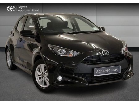 2022 Toyota Yaris 1.0 LUNA 4DR €15,995