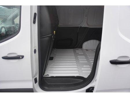 2023 Opel Combo KOMF L1H1-1.5 100PS D 3DR thumbnail