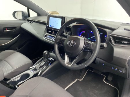 2023 Toyota Corolla Corolla Icon Tech Hev Cvt Icon Tech 122 VVT-h Auto Start/Stop €22,995 thumbnail