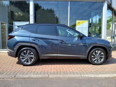 2022 Hyundai Tucson 2WD Executive 2tone, Grey met, 77km. €28,500