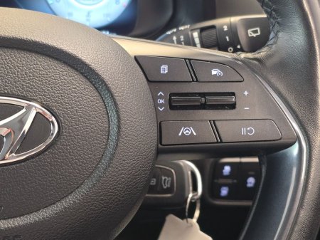 2022 Hyundai Bayon Executive Plus 2 Tone 5DR €17,950 thumbnail