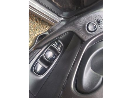 2016 Nissan Qashqai 1.6 DSL XE 4X4 VAN E6 4DR thumbnail