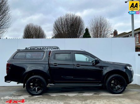 2026 Isuzu D-MAX COBRA LSE ONYX BLACK VATQ