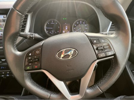 2016 Hyundai Tucson 1.7 CRDI SE NAV BL/DR 5 5DR €13,900 thumbnail