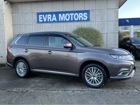 2020 Mitsubishi Outlander G 4WD AUTOMATIC HYBRID PHEV 2.4 PETROL //HIGH SPEC//HEATED SEATS AND STEERING WHEEL//HALF LEATHER ELECTRIC SEATS//ADAPTIVE CRUISE CONTROL// €24,950