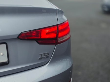 2017 Audi A4 2.0 TDI SPORT ULTRA 150PS 4 4DR AUTO €18,950 thumbnail