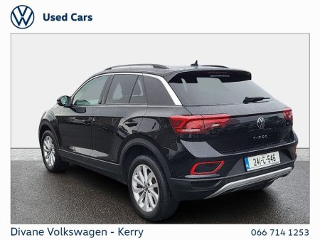 2024 Volkswagen T-Roc LIFE 2.0 TDI M6F 116 BHP €31,950 thumbnail