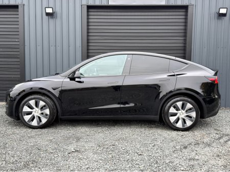 2023 Tesla Model Y MODEL Y LONG RANGE AWD €32,950 thumbnail
