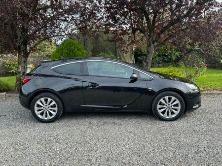 2015 Opel Astra  €7,995