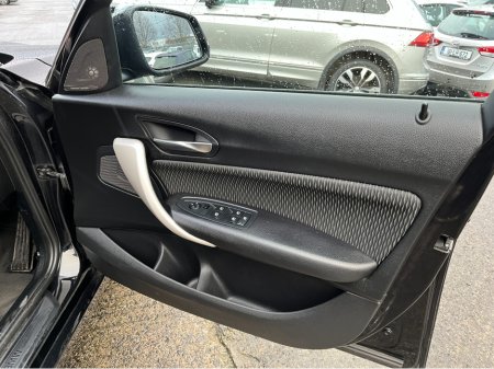 2016 BMW 1 Series 116D 1.5 DIESEL MANUAL //HARMAN KARDON SOUND SYSTEM//SAT NAV// €11,950 thumbnail