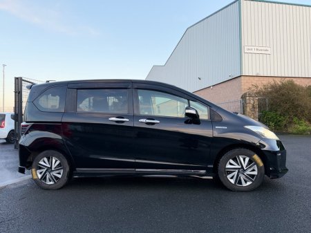2012 Honda Freed  €8,499