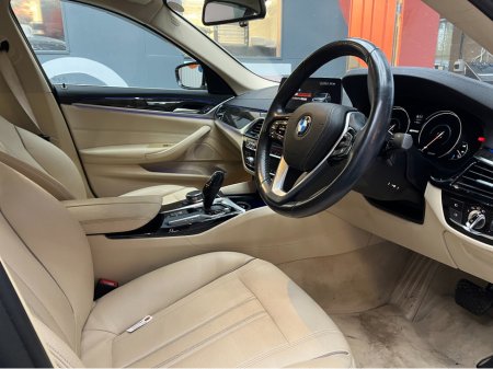 2018 BMW 5 Series €23950! 2018 BMW 530E LUXURY iPERFORMANCE 2.0 AUTOMATIC / CRUISE CONTROL / 360° CAMERA / PADDLE SHIFTERS / ELECTRIC MEMORY & HEATED SEATS €23,950 thumbnail