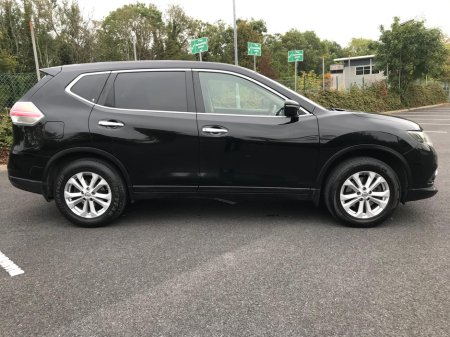 2017 Nissan X-Trail  €13,999