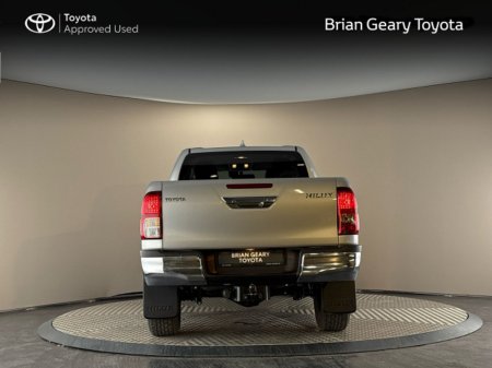 2026 Toyota Hilux 2.8 SR5 Manual €55,400