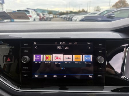 2018 Volkswagen Polo HIGHLINE AUTOMATIC 1.0 PETROL //HIGH SPEC//LOW MILES//REVERSE CAMERA//KEYLESS ENTRY//ADAPTIVE CRUISE CONTROL// €15,950 thumbnail