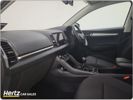 2024 Skoda Karoq Ambition 115HP 2.0 Diesel Manual €30,895