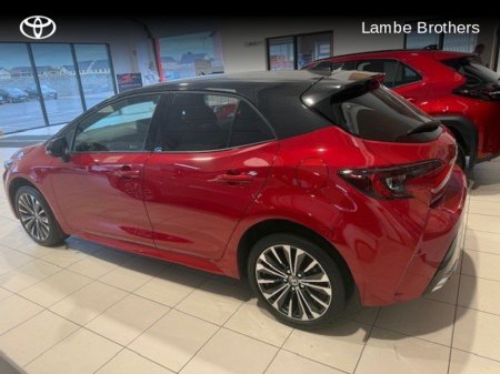 2025 Toyota Corolla COROLLA HB LUNA SPORT €35,950