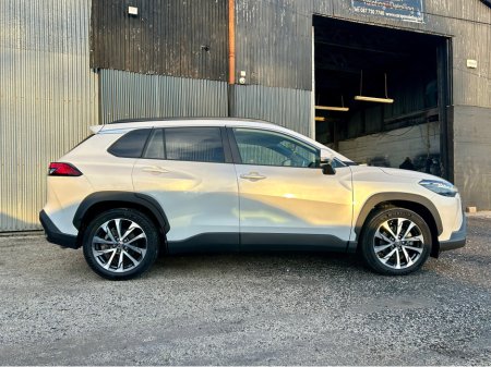 2023 Toyota Corolla CROSS SOL 2.0 4DR AUTO €38,950