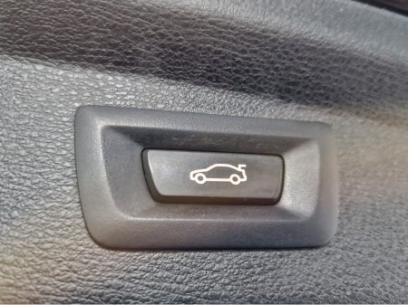 2019 BMW X2 X-DRIVE 20D SE AUTOMATIC **HIGH SPEC / 18" UPGRADED ALLOYS / CRUISE CONTROL / ELECTRIC BOOTLID / FULL BLACK LEATHER / HEADS UP DISPLAY / REVERSE CAMERA / SAT NAV / WIRELESS PHONE CHARGING** €22,900 thumbnail