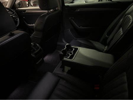 2023 Skoda Superb ESTATE E-HYBRID AUTOMATIC €29,950 thumbnail