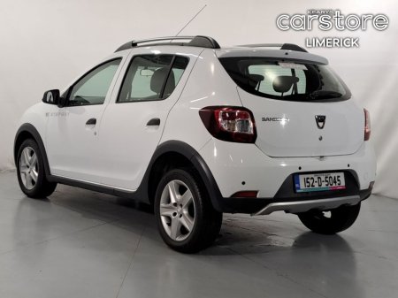 2015 Dacia Sandero Stepway TCe 90 S&S SIGNATURE €10,380
